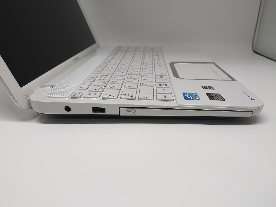 【東芝】爆速 Corei7/新品SSD128GB 15.6 ノートパソコンA11
