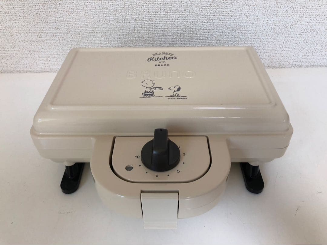 新品　未使用　ブルーノ ホットサンドメーカー スヌーピー BOE069-ECRU