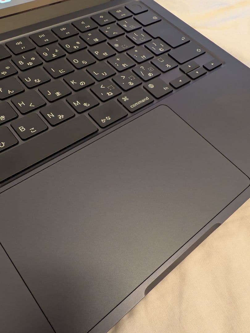 MacBook本体 MacBook Air M2 13.6 16G 256G