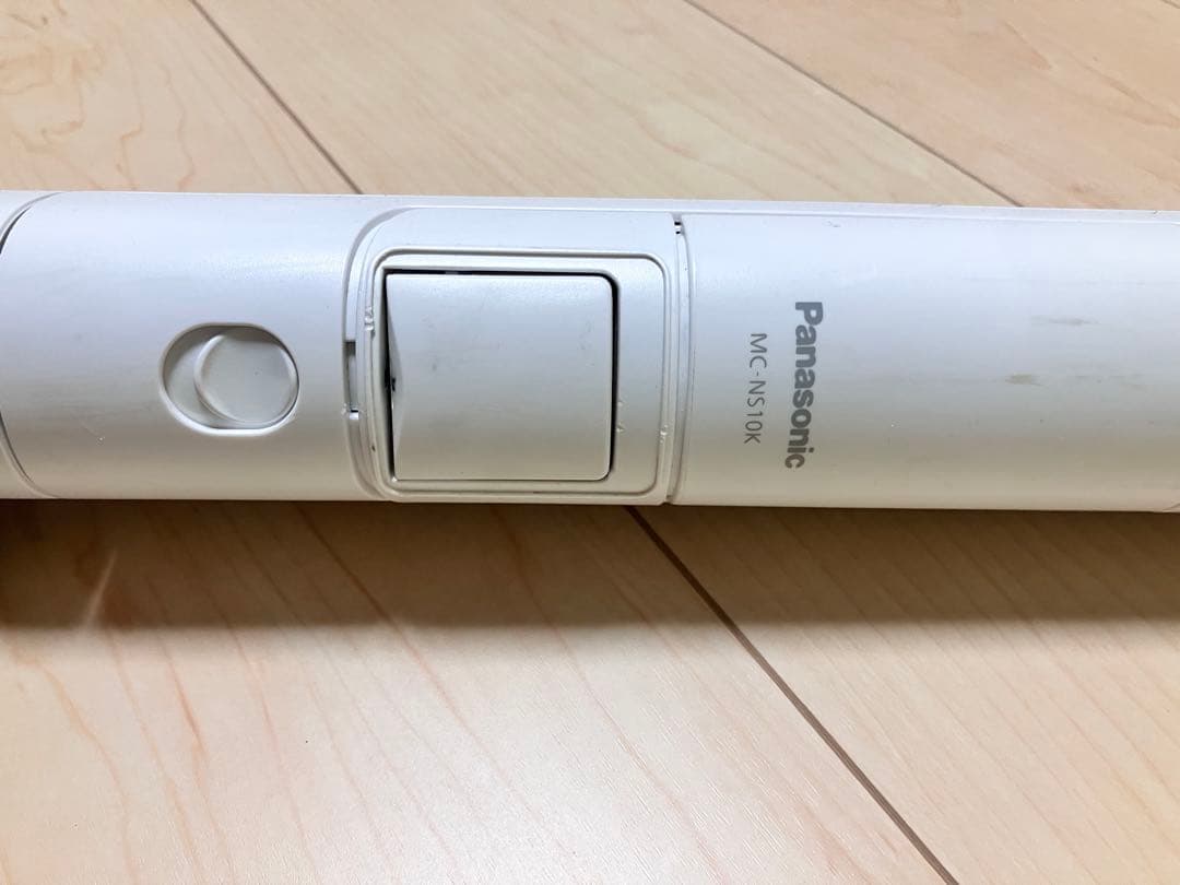 い*す様 Panasonic MC-NS10K スティッククリーナー 本体　訳あ