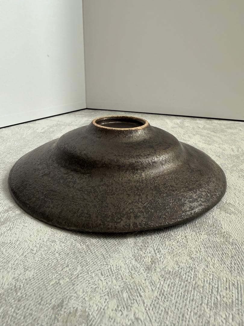 安福由美子　黒錆リム鉢　リム皿