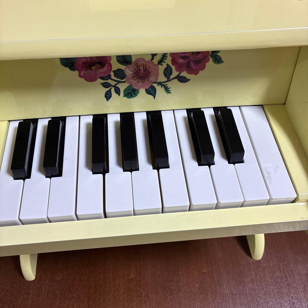 Vilacの Piano ミニピアノ　木製　黄色　フランス　雑貨