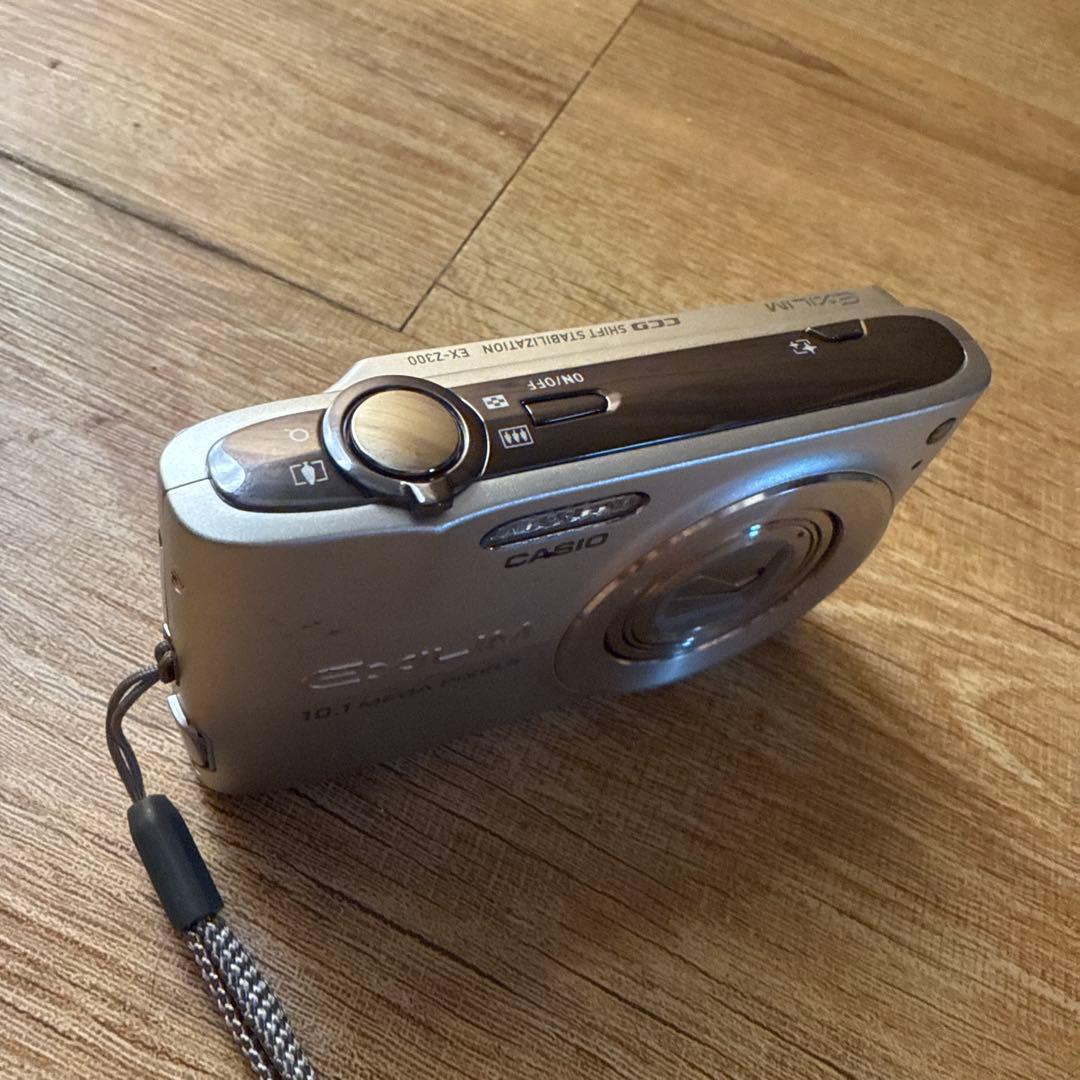 k*z様 CASIO EX-Z300 EXILIM 10.1メガピクセル デジタ
