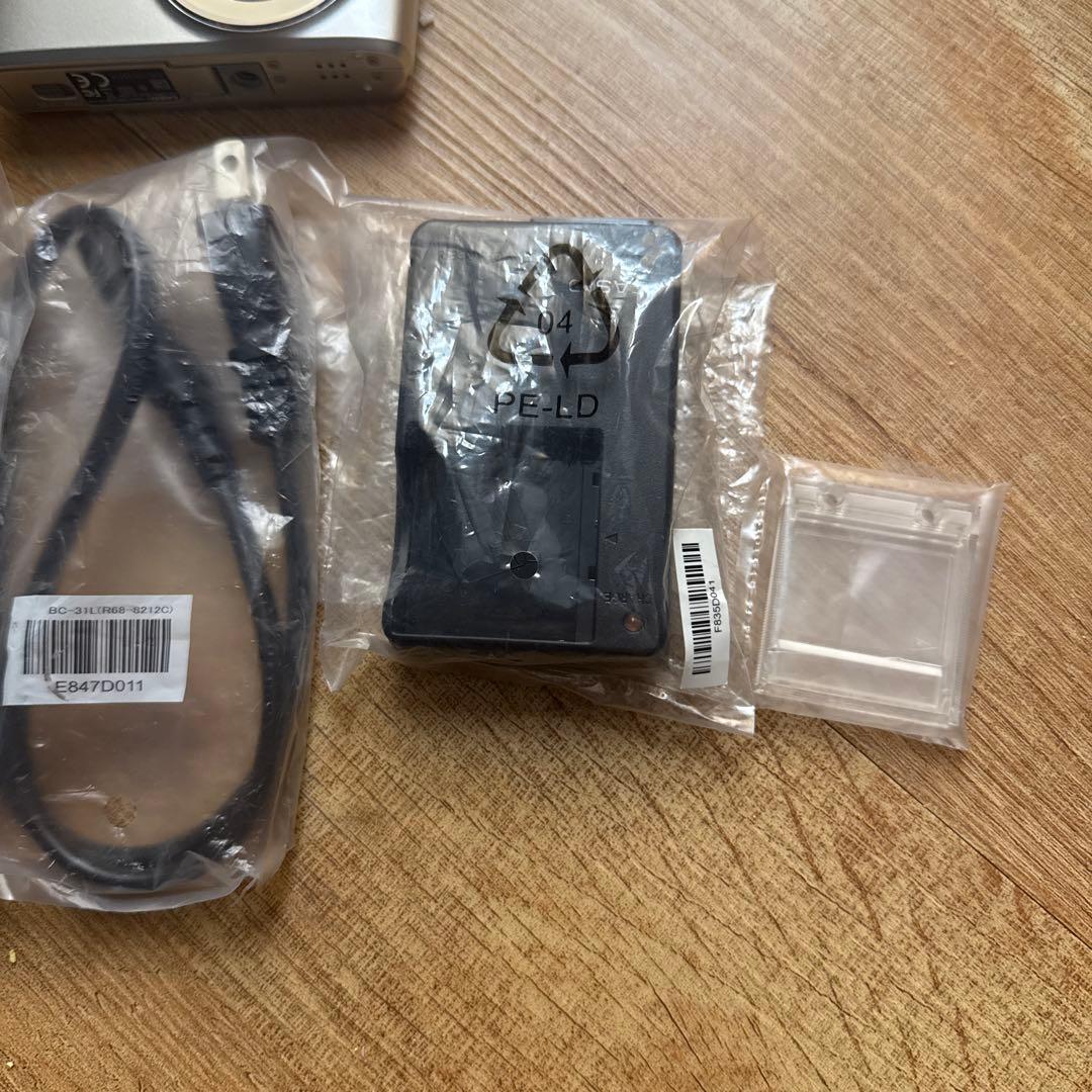 k*z様 CASIO EX-Z300 EXILIM 10.1メガピクセル デジタ