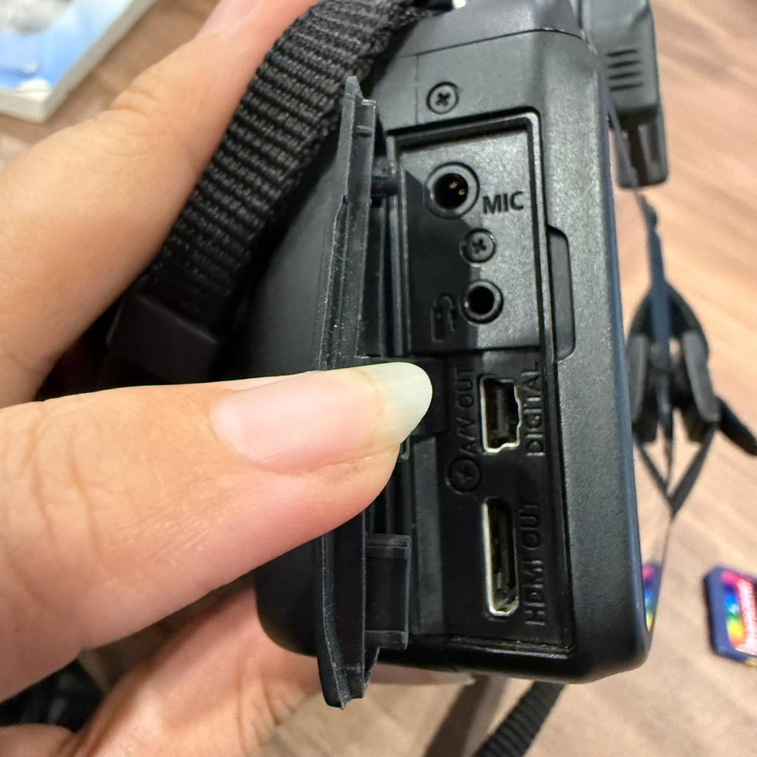 Canon キャノン EOS Kiss X4 一眼レフ カメラ