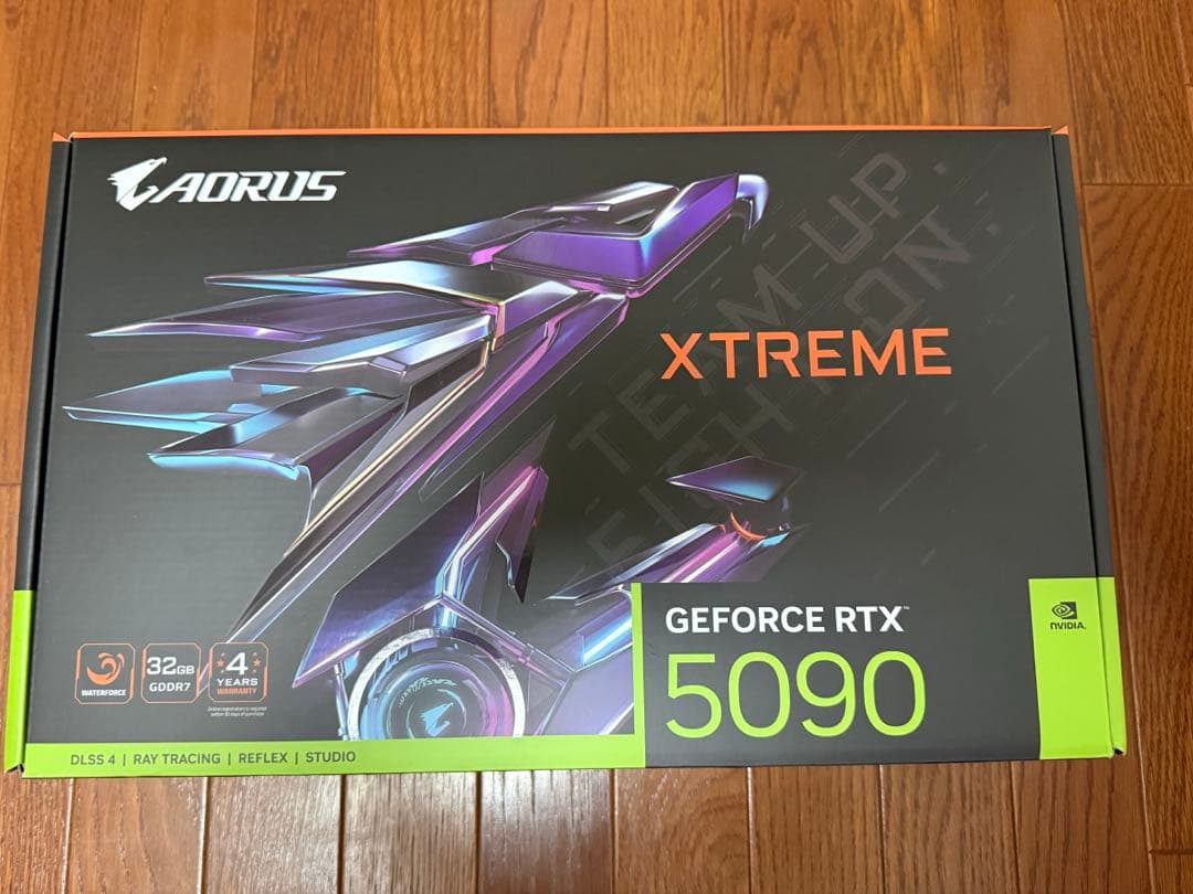 【極美品】 RTX 5090 AORUS XTREME WATERFORCE