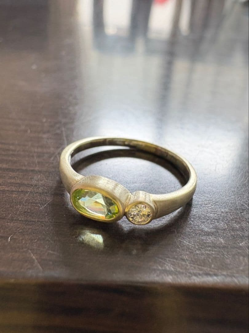 K10ペリドットダイヤリング