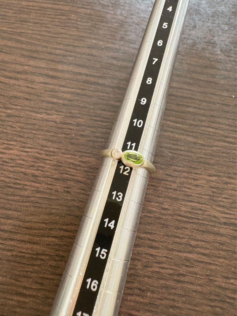 K10ペリドットダイヤリング