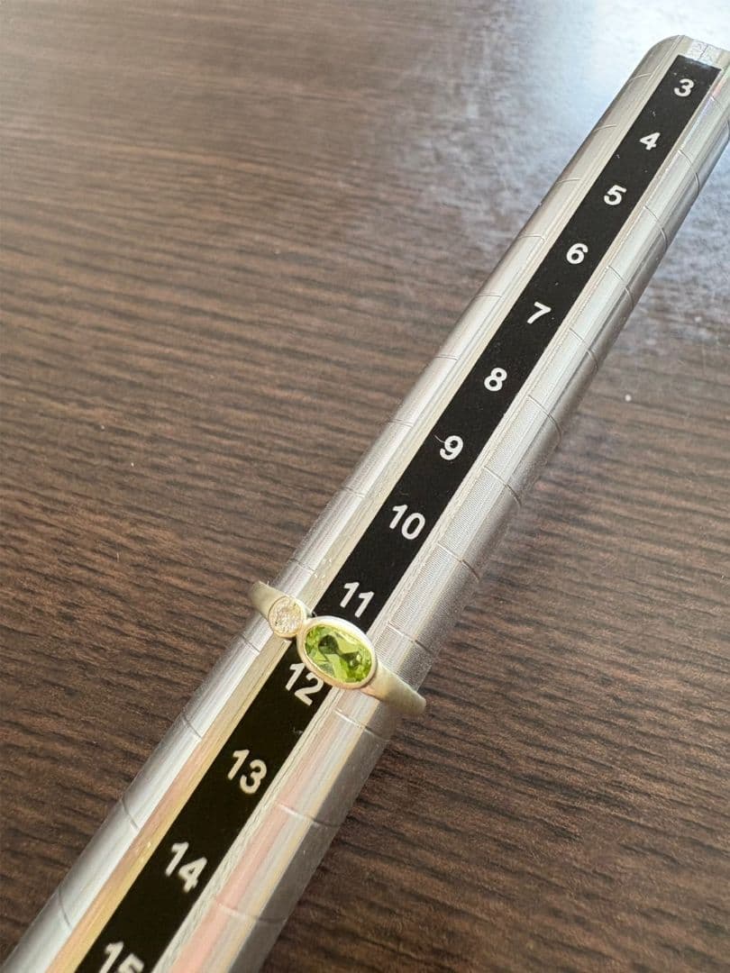 K10ペリドットダイヤリング