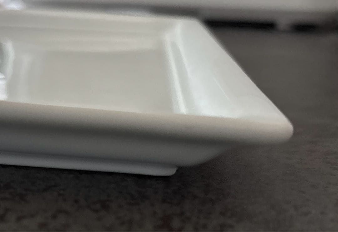 美品　大皿　白　スクエア（四角）2枚セット　約24.5cm