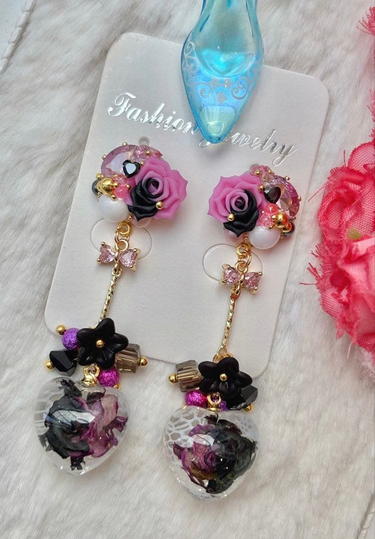 薔薇ビジュー♡ころっとハート　ピアス/イヤリング✩*¨