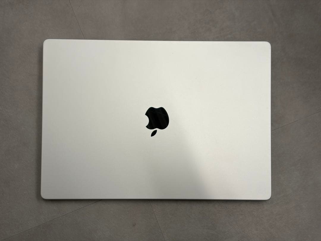 Apple MacBook Pro16インチ M4 Max シルバー