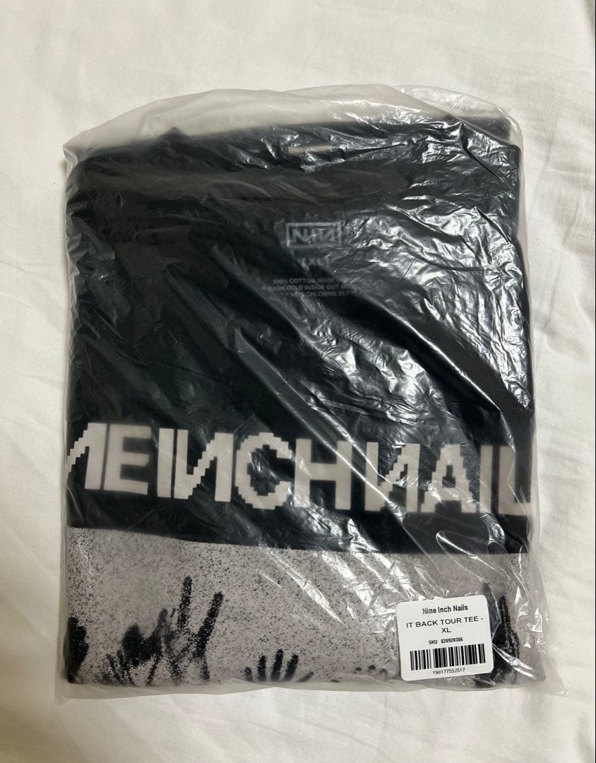 新品Nine Inch Nails 2025ツアーTシャツXL