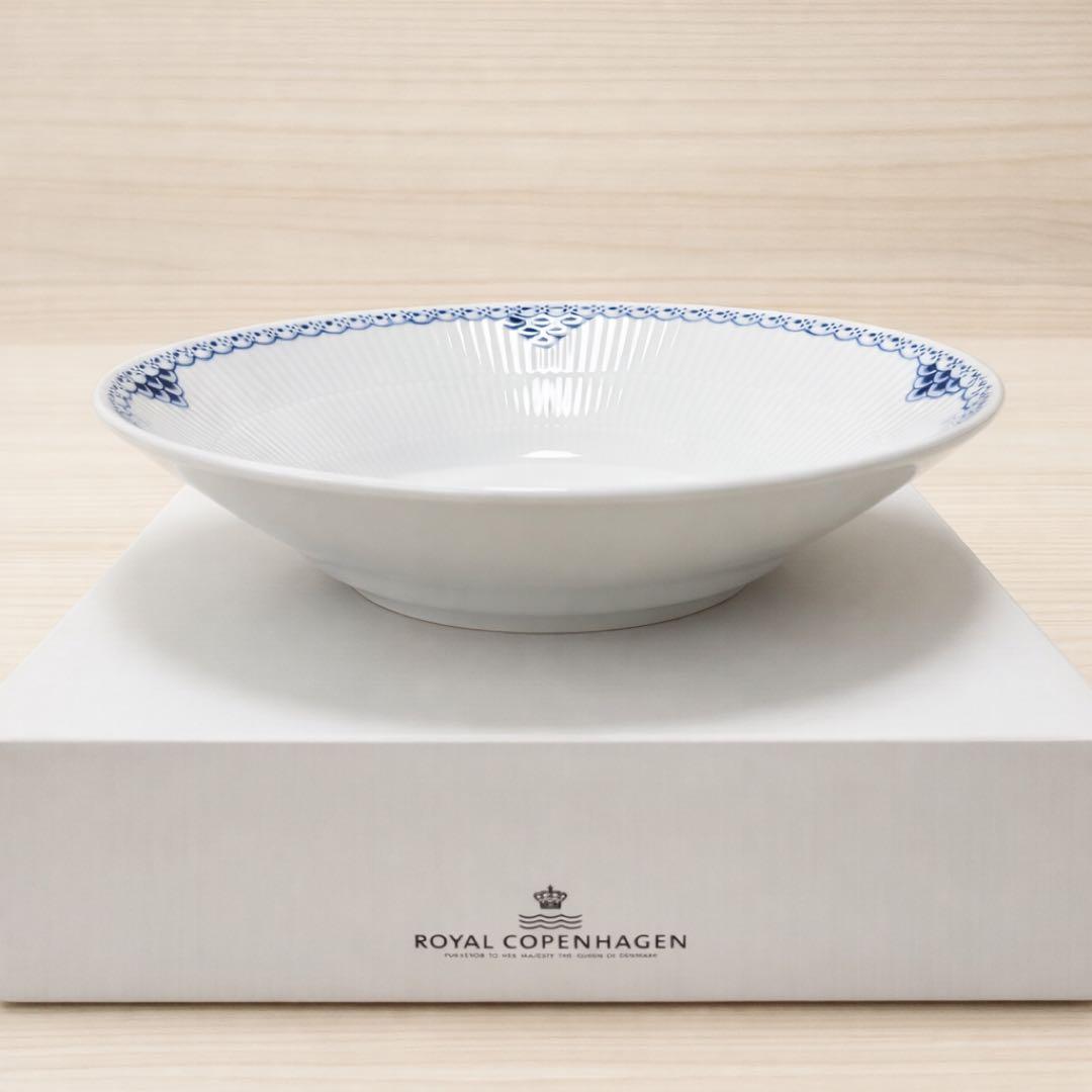 【新品未使用！】  白とブルーのうつわ