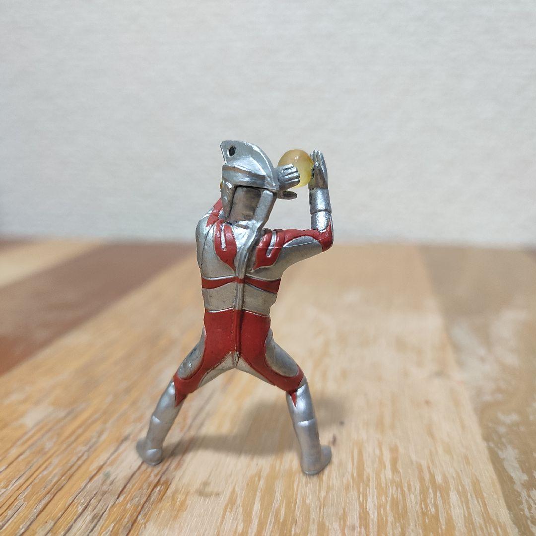 ウルトラ怪獣戯画　銀河に散った5つの星　フィギュア　食玩　バンダイ　ジオラマ