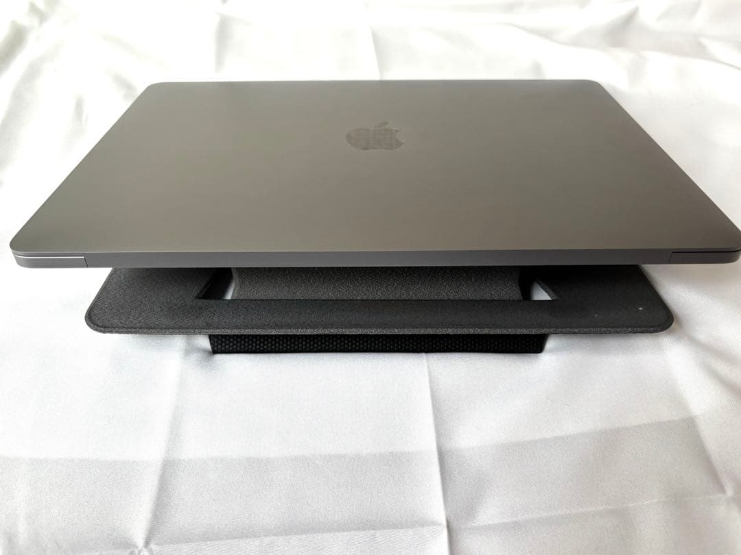 【美品】MacBook Pro(2020) 16GB / i7 /1TB