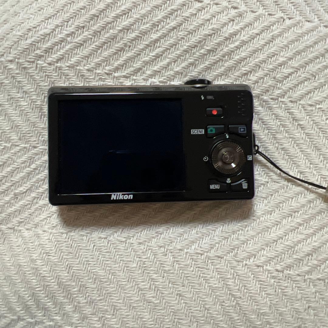 Nikon COOLPIX S6000 コンデジ