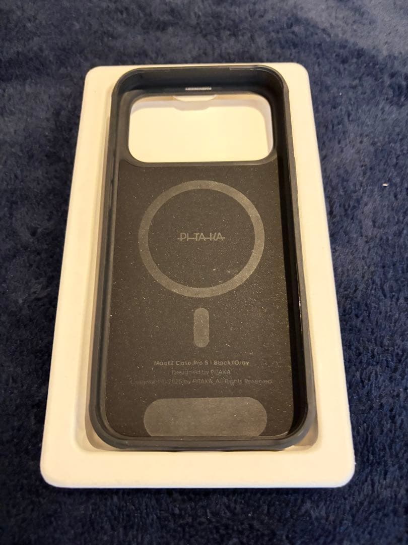 PITAKA iPhone 17 Pro Max スマホケース