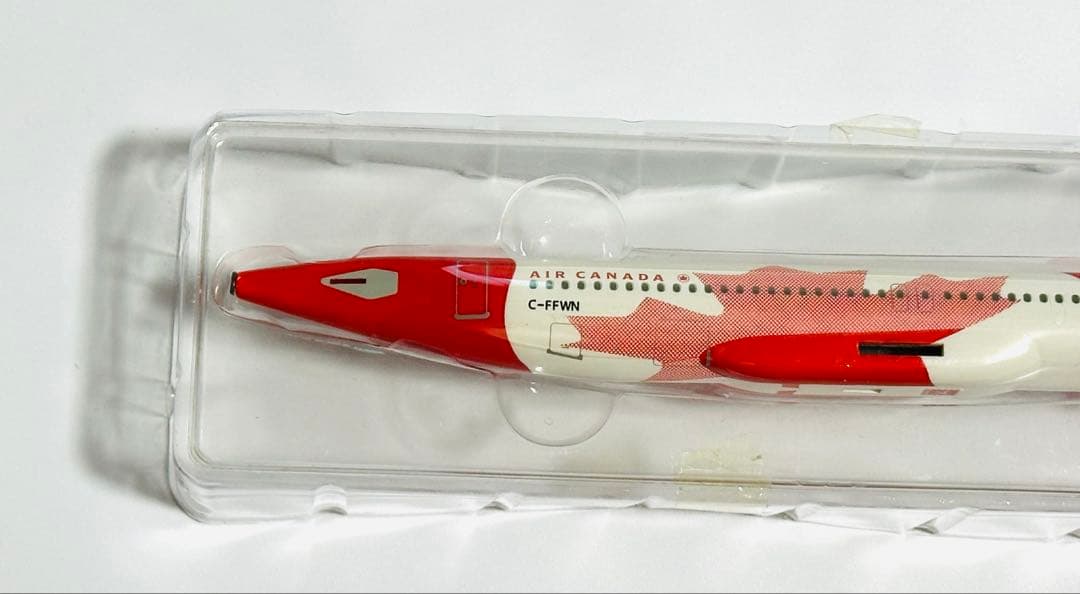 エアカナダ A320-200 スナップ組み立てモデル