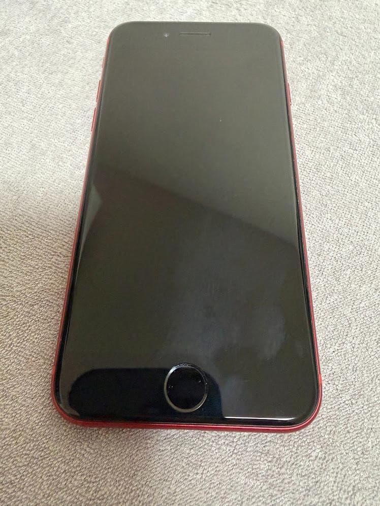 iPhone SE(第2世代) 64GB RED バッテリー81%