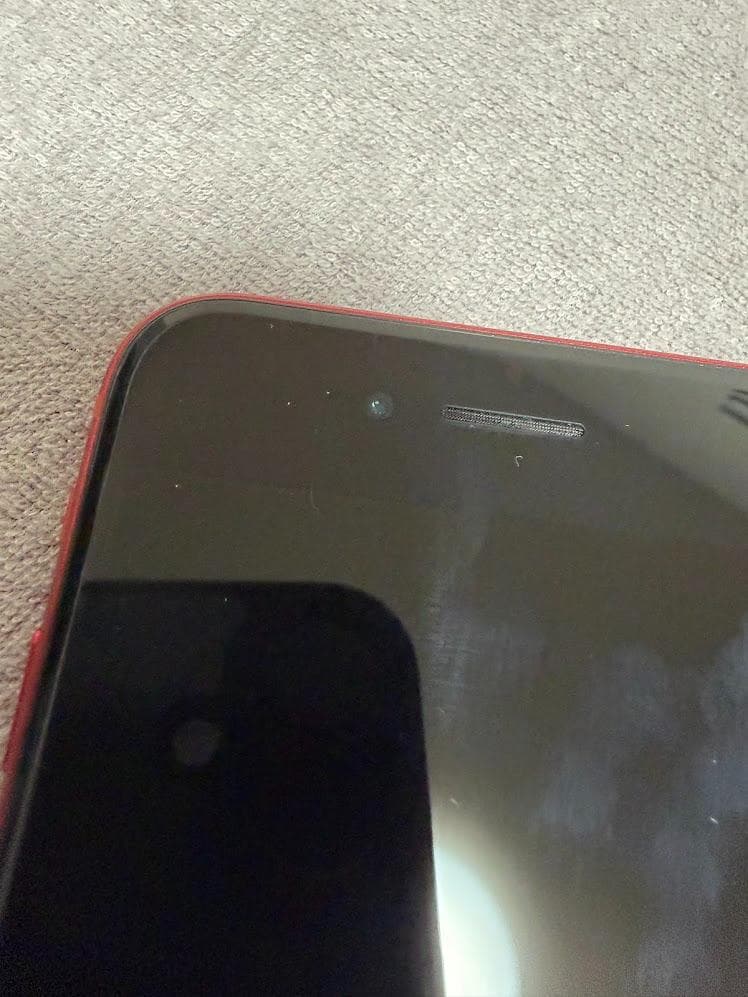 iPhone SE(第2世代) 64GB RED バッテリー81%