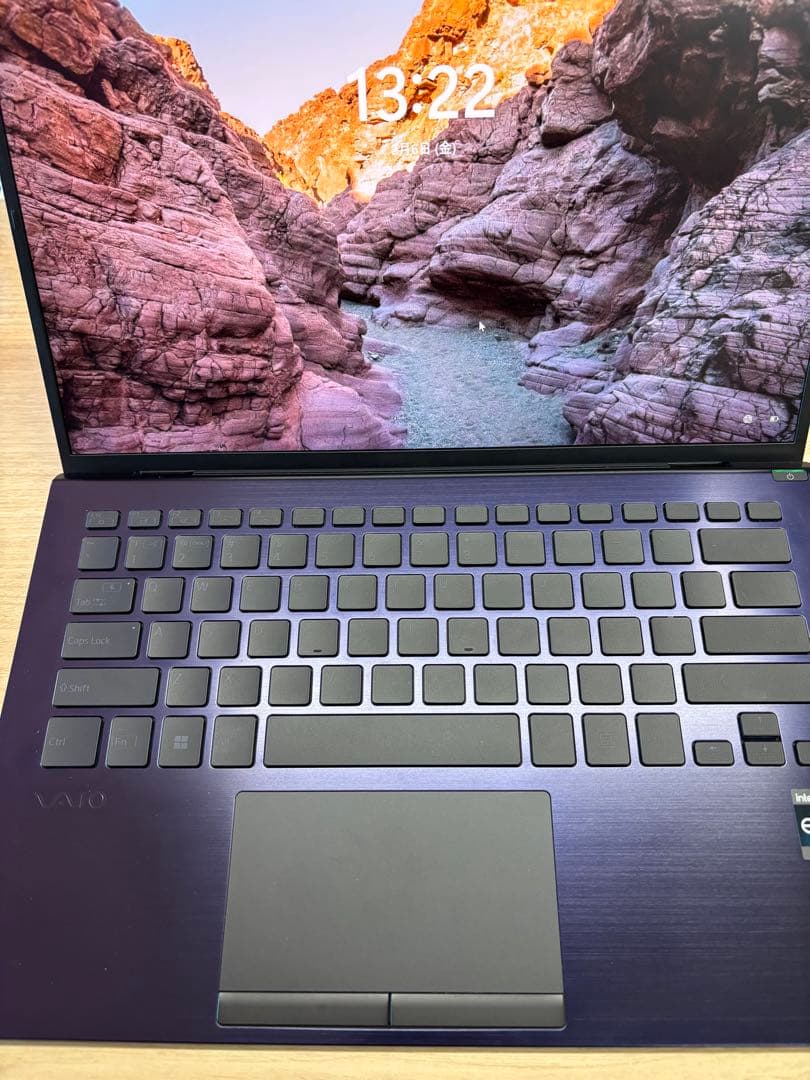 VAIO 勝色　SX14 13th i7 1360 16GB 中古　ノートPC