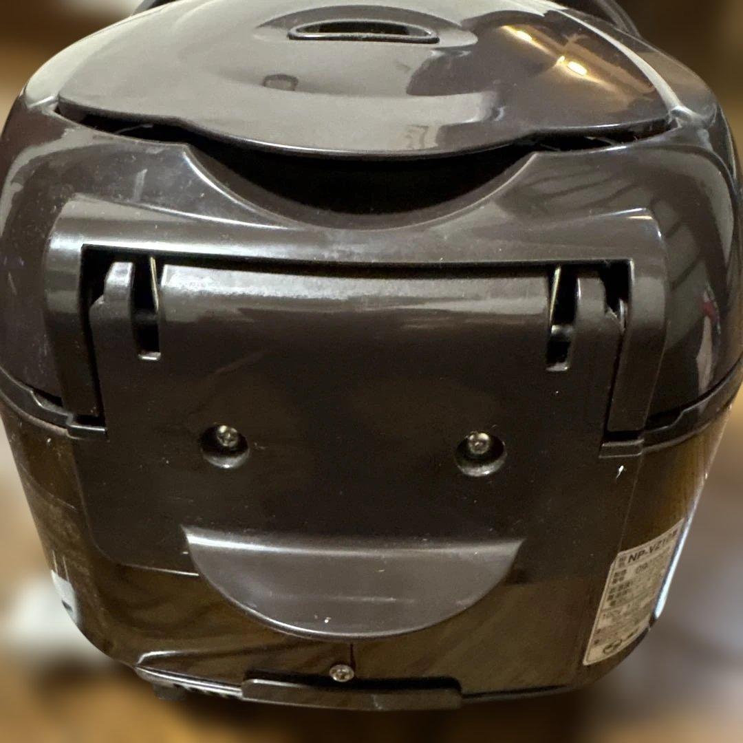 ZOJIRUSHI IH炊飯ジャー　極め炊き　NP-VZ10型　取扱説明書付き