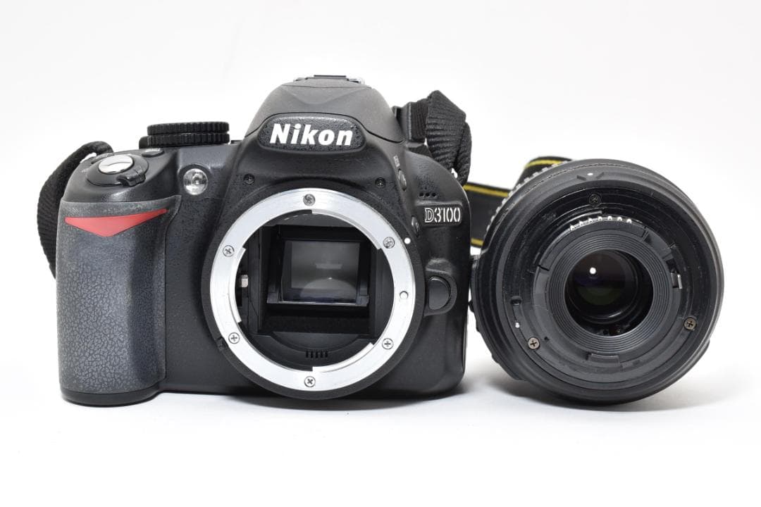 【極美品・シャッター数2214回】Nikon D3100 レンズキット