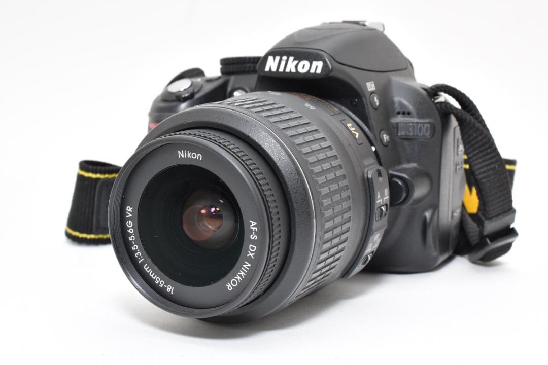 【極美品・シャッター数2214回】Nikon D3100 レンズキット
