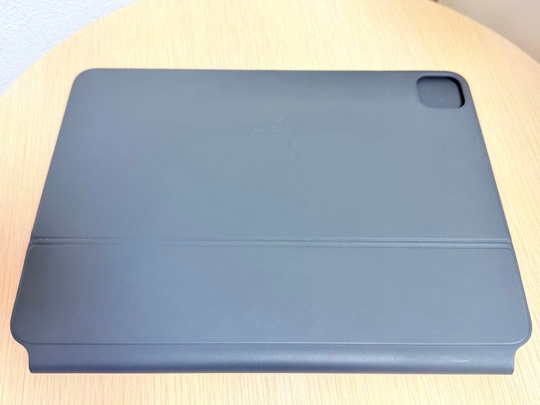 純正ペンとMagic Keyboard付き iPad Pro 11インチ