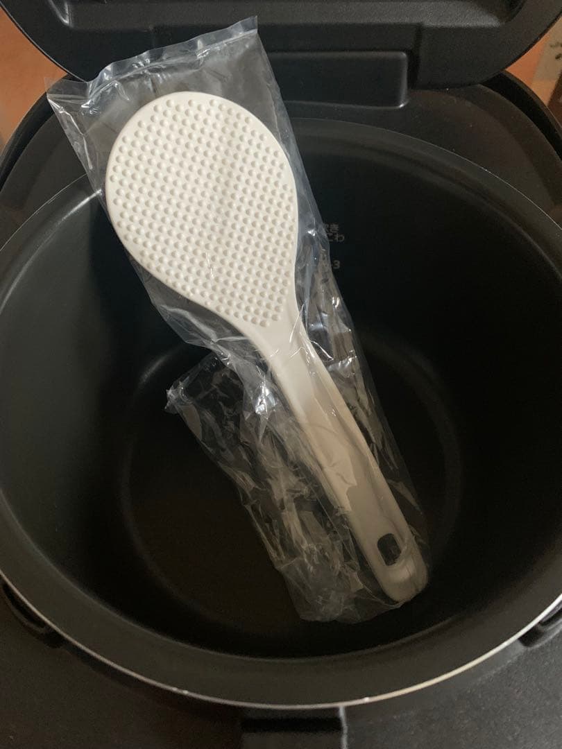 2024年製 Panasonic SR-FE101 炊飯器