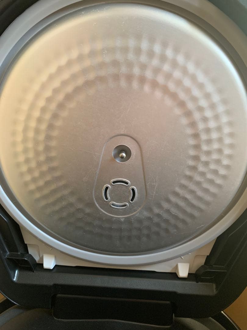 2024年製 Panasonic SR-FE101 炊飯器