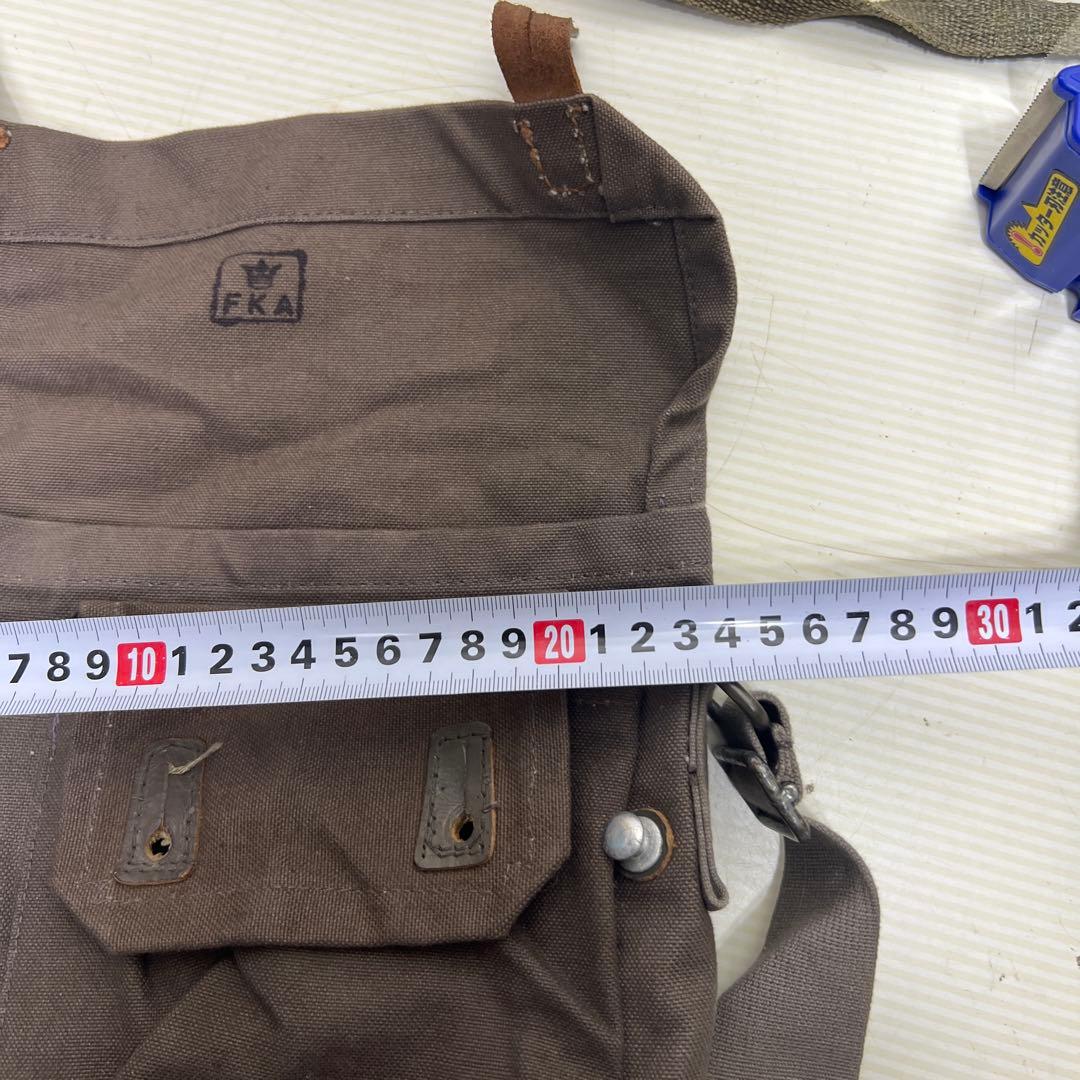 ミリタリーバック ビンテージレザー（スウェーデン軍）放出品