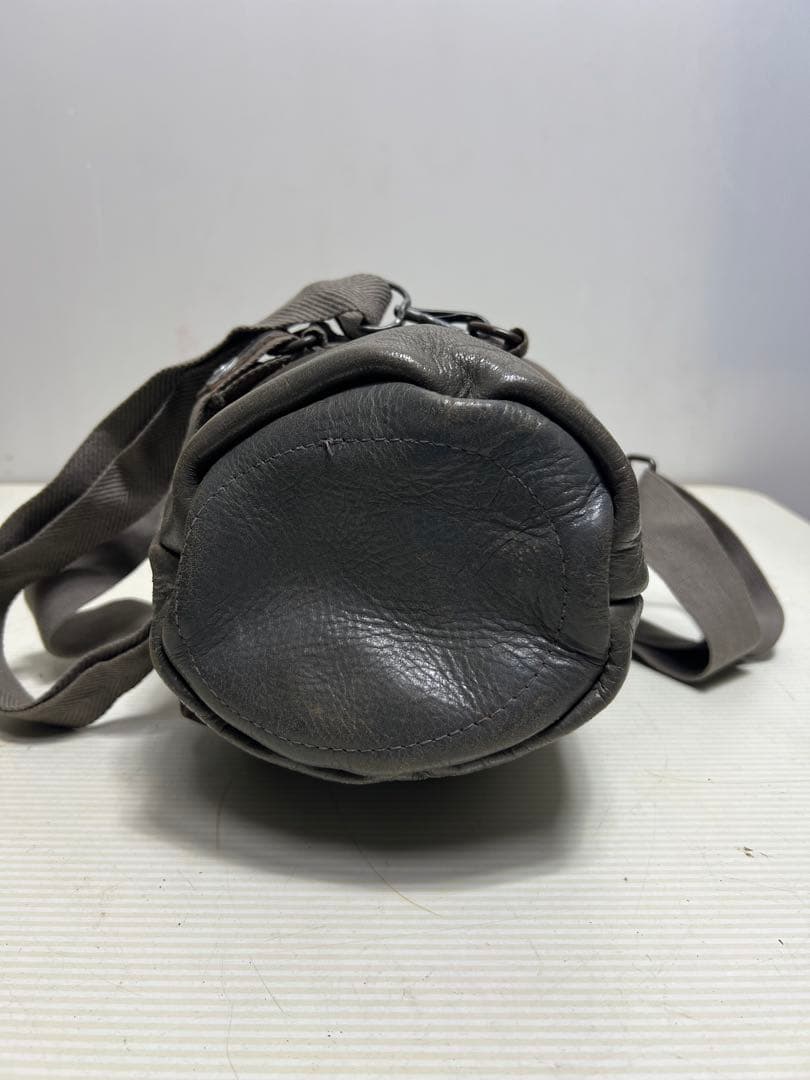 ミリタリーバック ビンテージレザー（スウェーデン軍）放出品