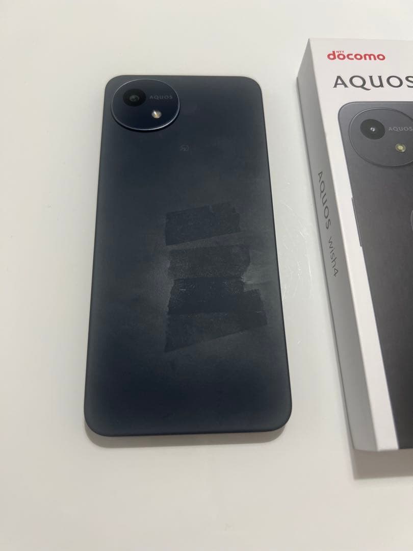 AQUOS　wish4 スマートフォン 本体　ブラック