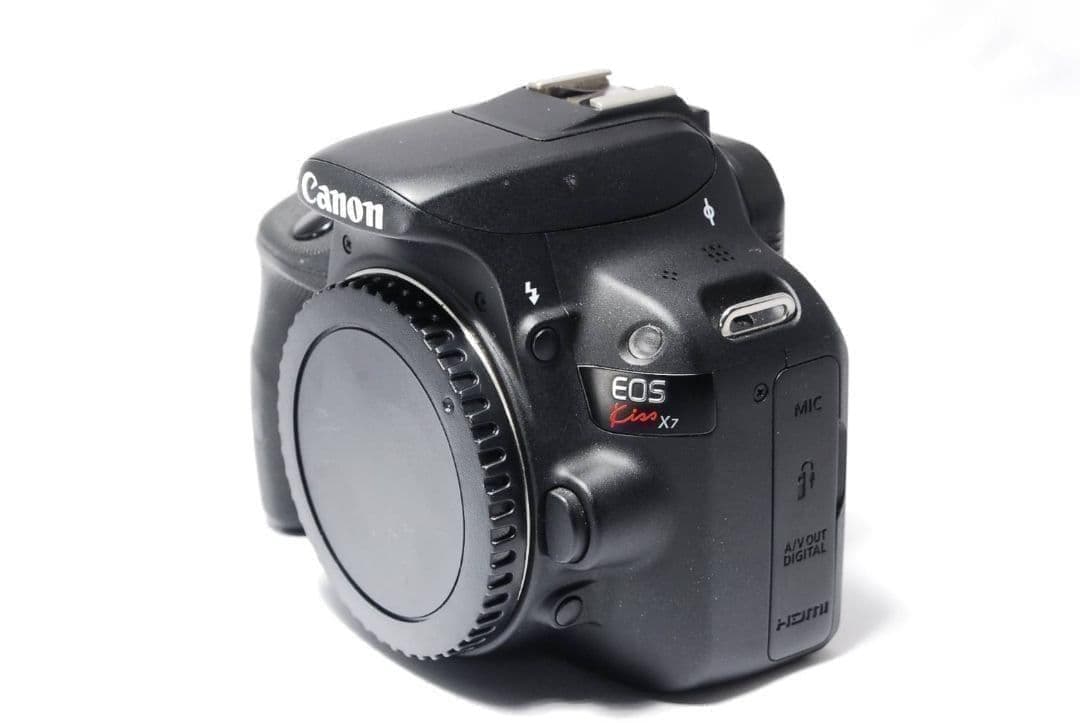 【決算セール】Canon Kiss X7 一眼レフカメラ 新品級 すぐ使える