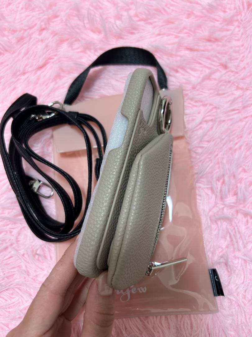 ajew iPhone14ケース