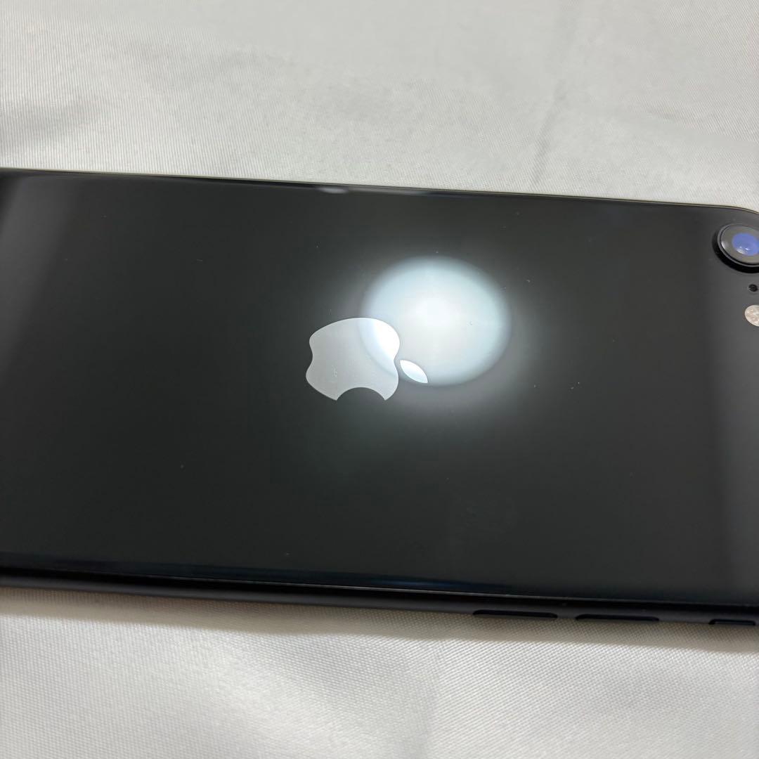 Apple iPhone SE2 64GB SIMロックなし 美品