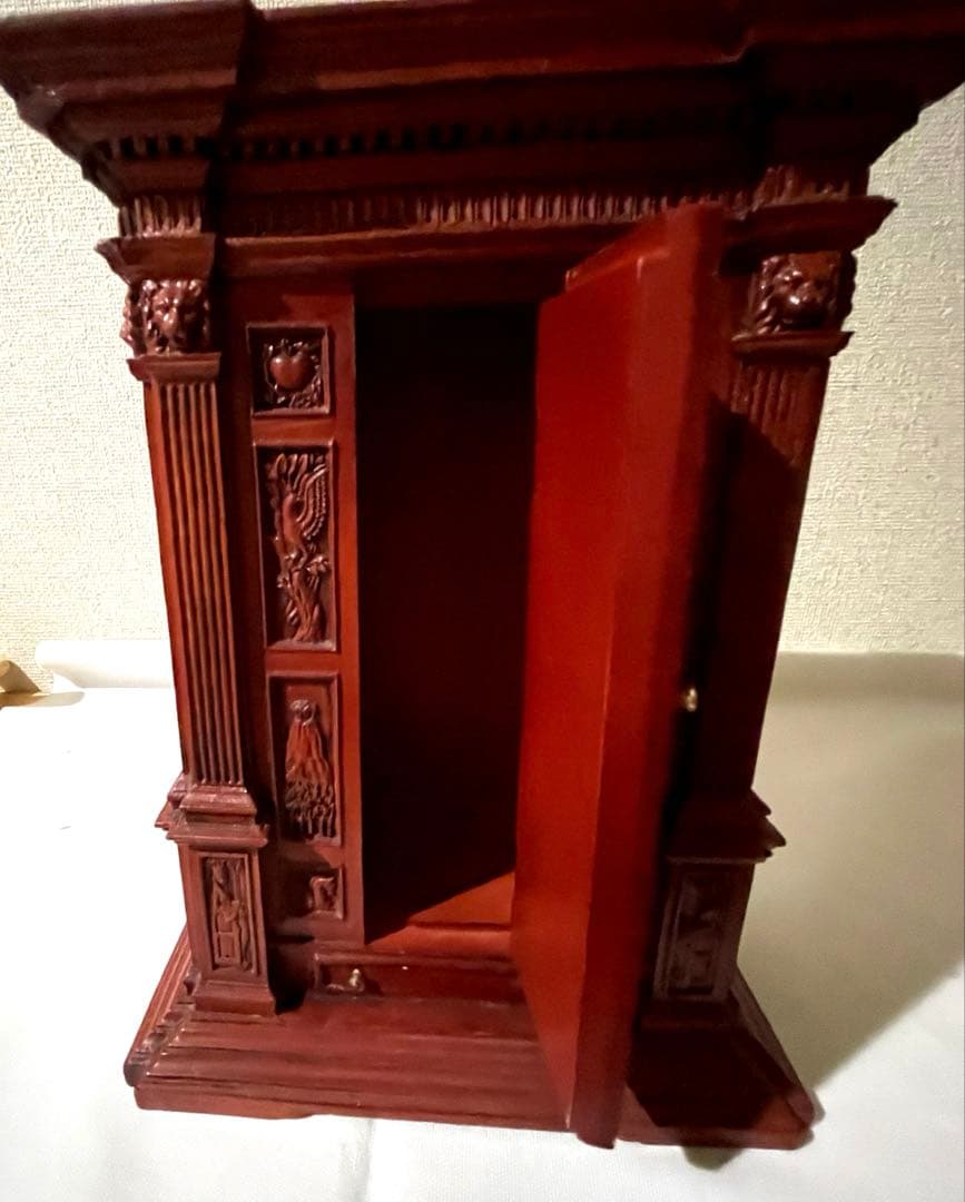 ディズニー ナルニア国物語 陶器製クローゼット キャビネット 小物入れ 激レア