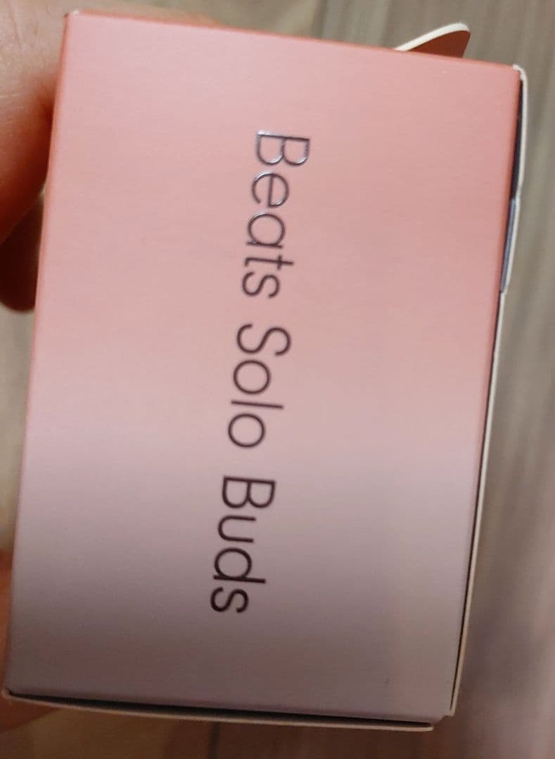 ア*ナ様 【新品未開封】Beats Solo Buds レッド　ワイヤレスイヤホ