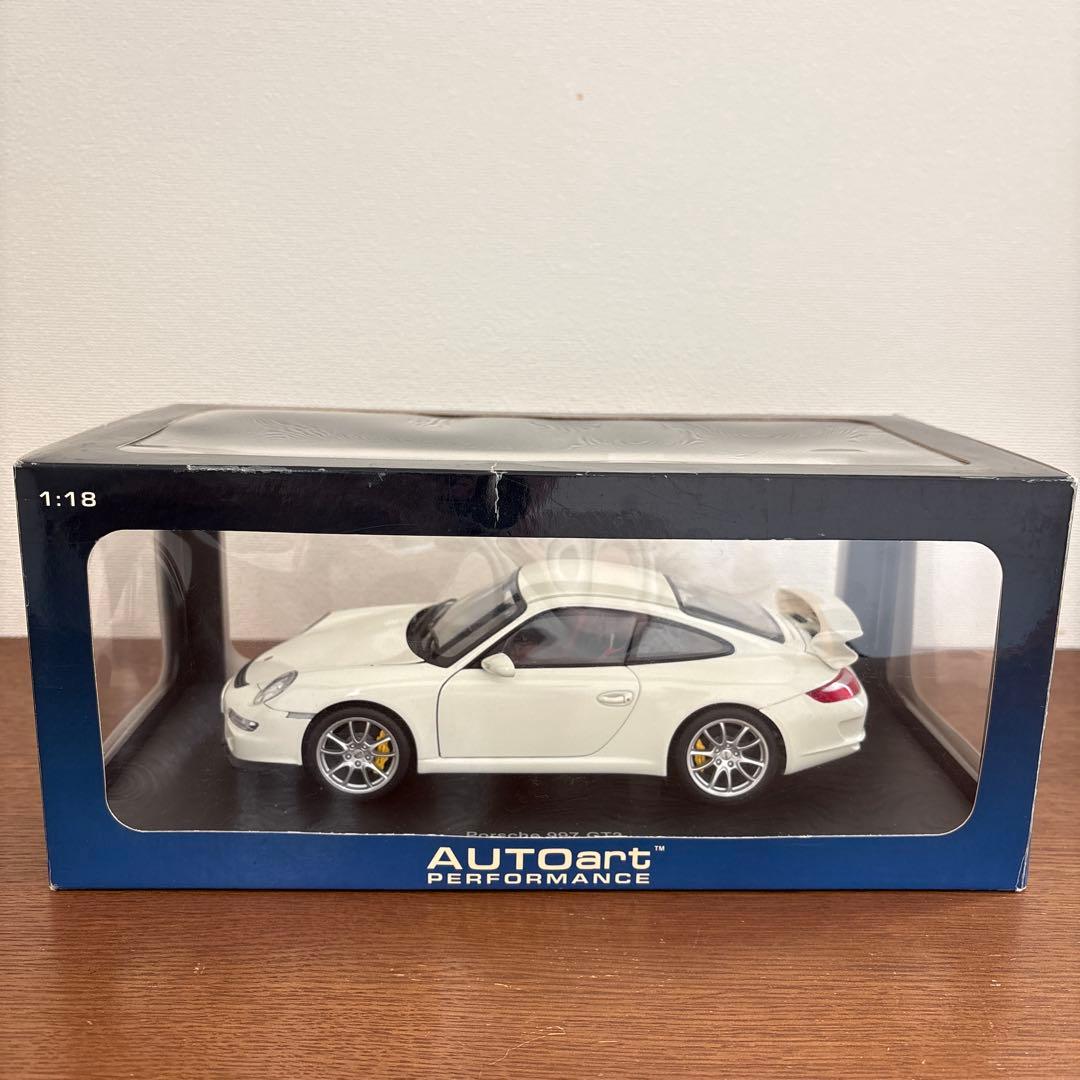 オートアート　ポルシェ　911 997 GT3 ホワイト　1/18 ミニカー