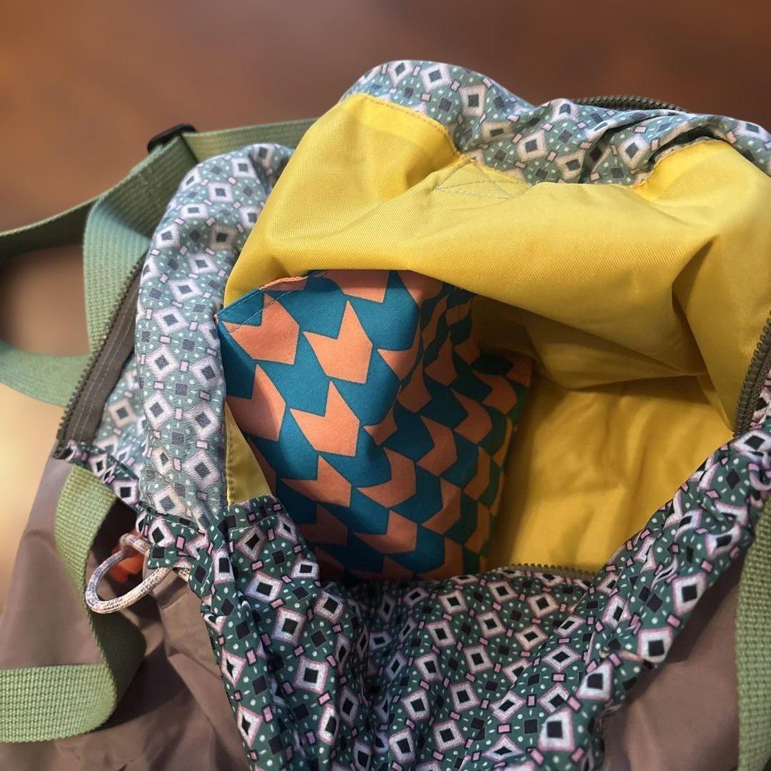 リュック　ナップザック　カラフル　おしゃれリュック　軽い　旅行　登山　エコバッグ