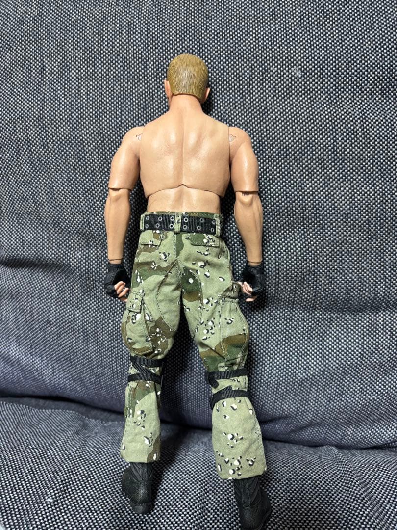 ホットトイズ　バイオハザード４　クラウザー　RE4 ダムトイズ　バイオ4