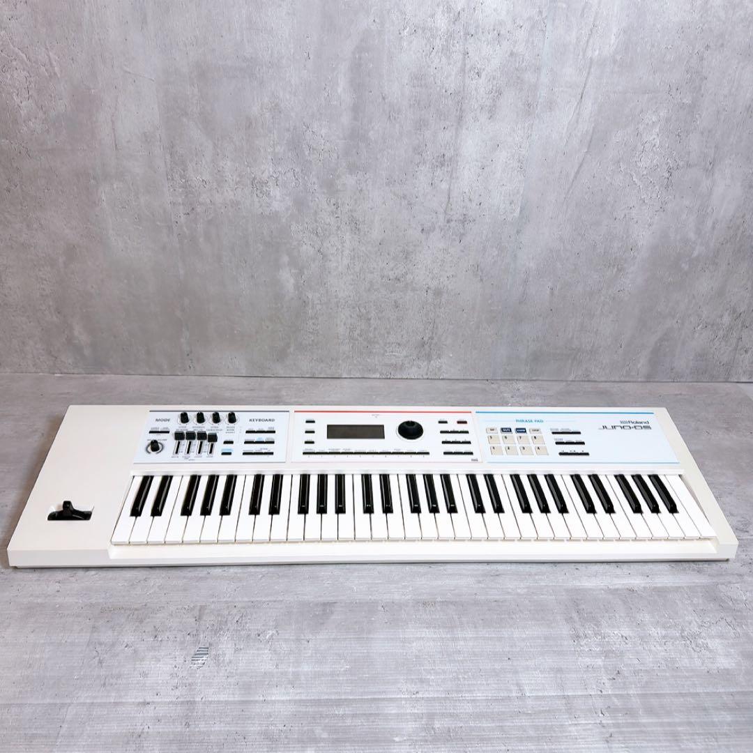 美品! Roland ローランド JUNO-DS61 ホワイト　付属品あり