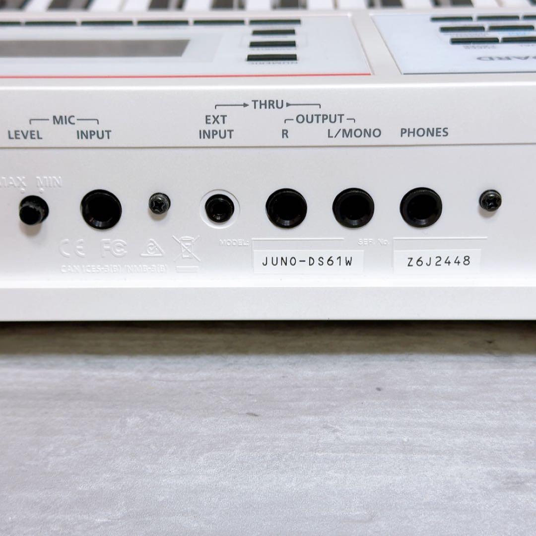 美品! Roland ローランド JUNO-DS61 ホワイト　付属品あり