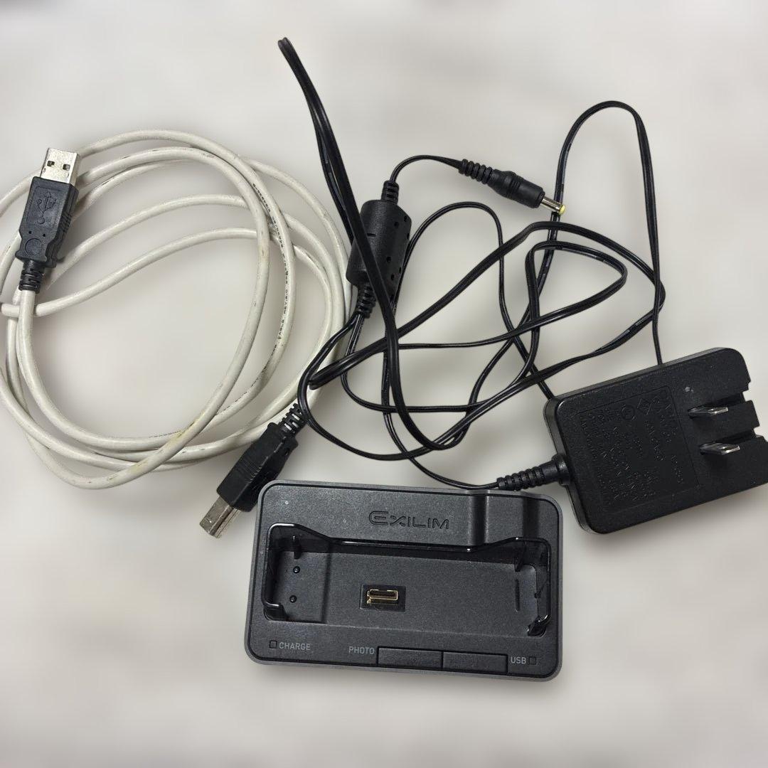【コンデジ】カシオEXILIM EX-Z600 2台 クレードル USBケーブル