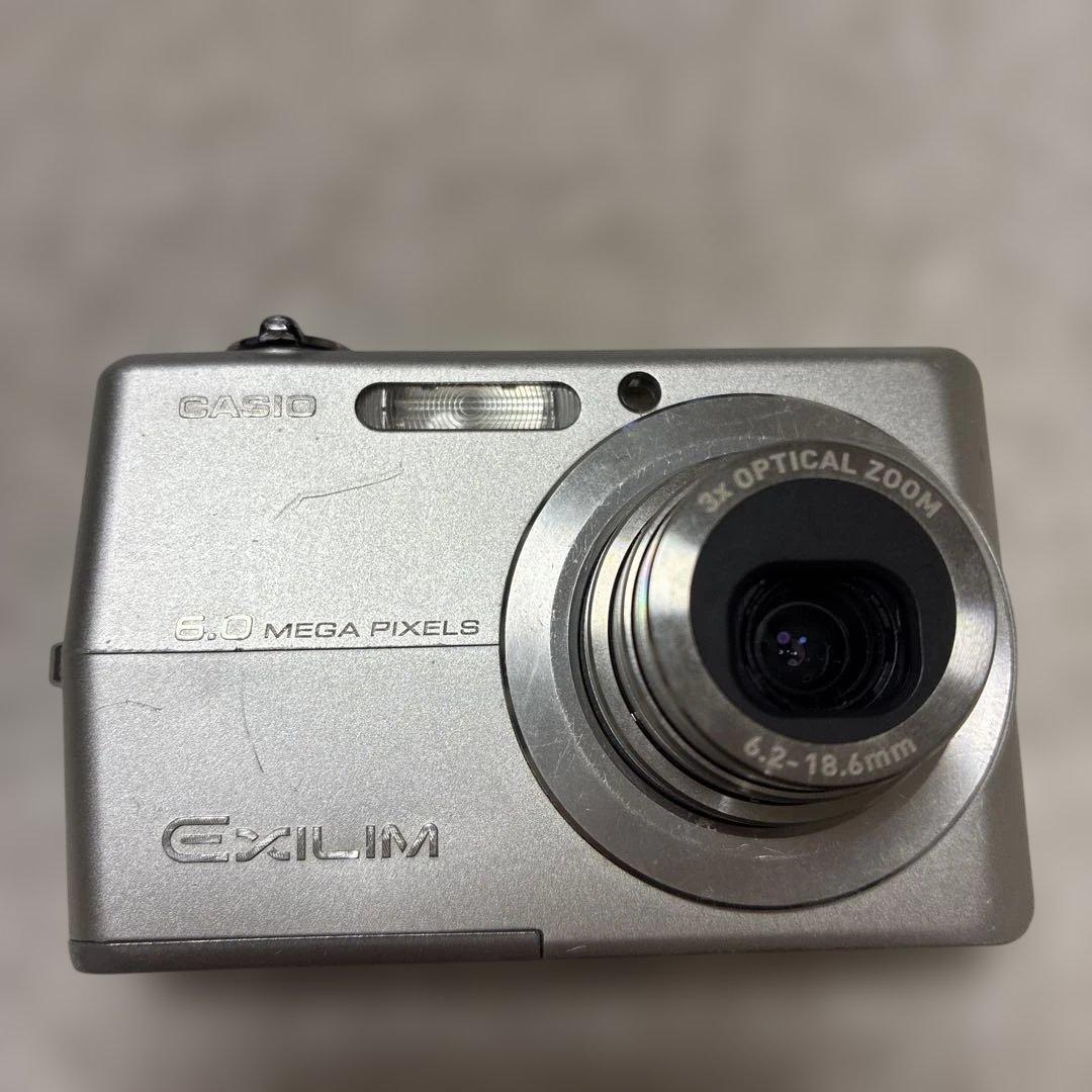 【コンデジ】カシオEXILIM EX-Z600 2台 クレードル USBケーブル