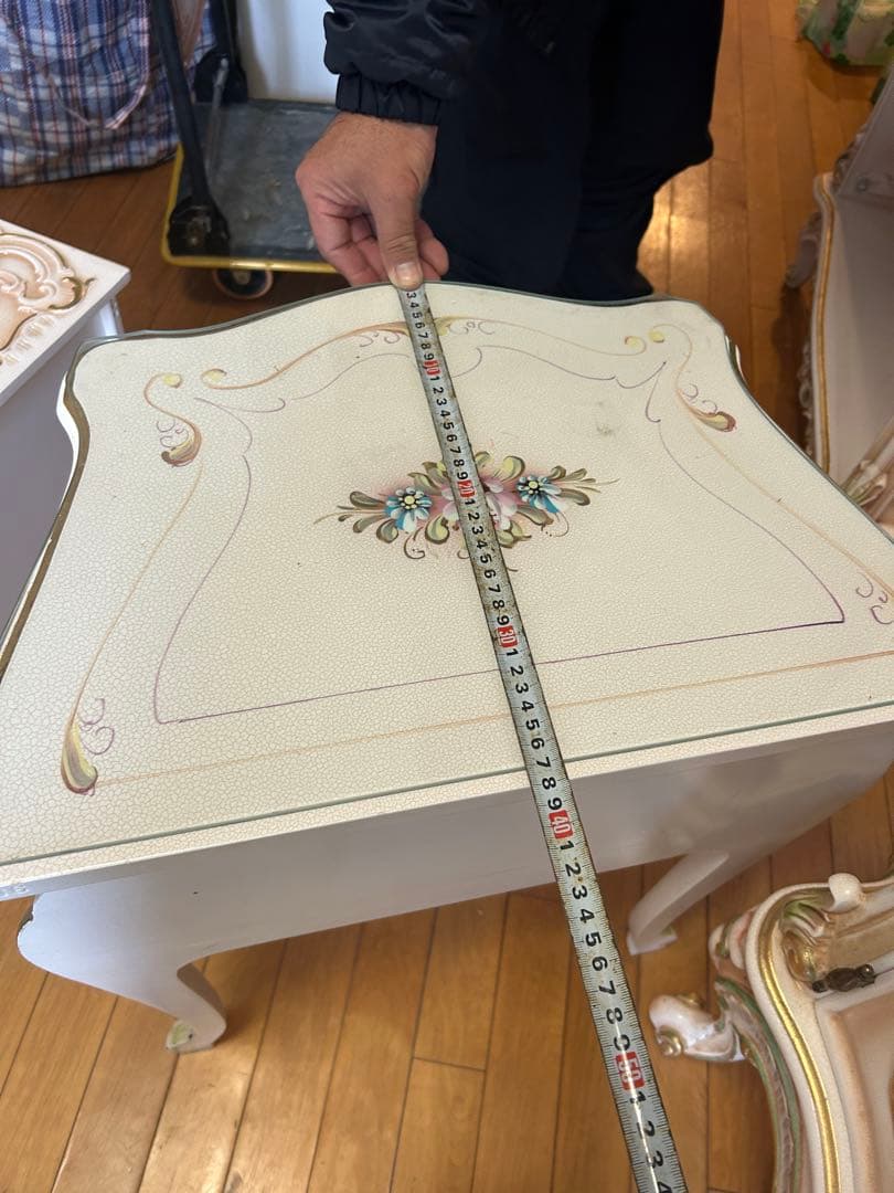 スクエア　 ロココ調　キャビネット