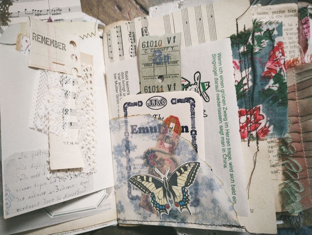 ジャンクジャーナル junkjournal 雑記帳 ❈ a