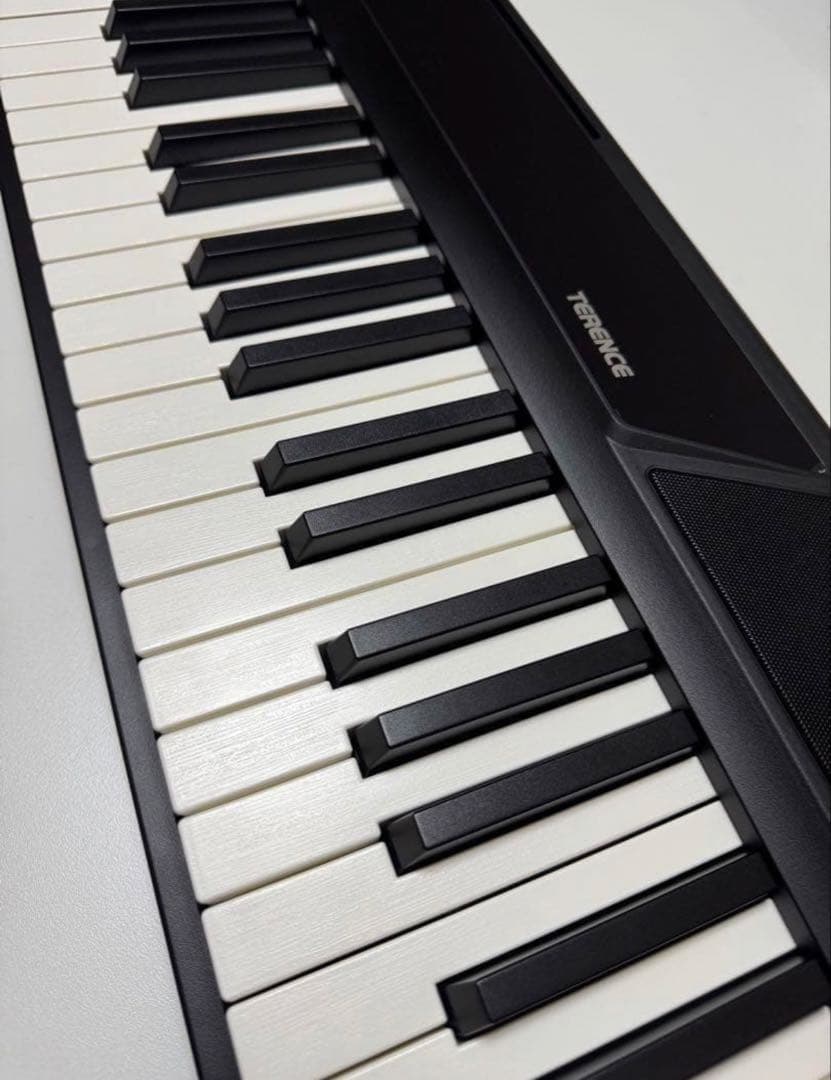 TERENCE V50 88鍵 折り畳み式電子ピアノ充電可能 収納バック付き